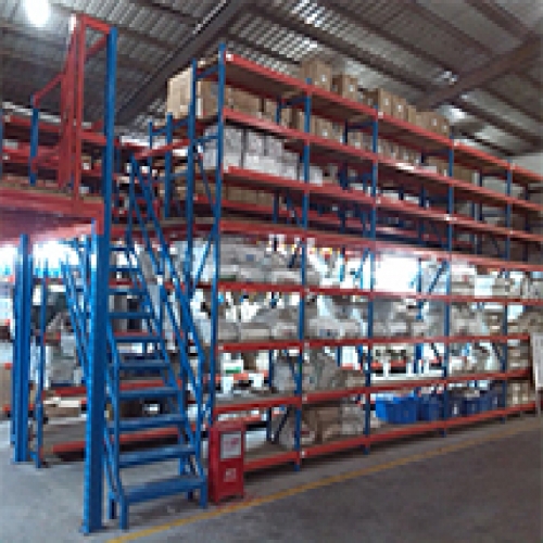 福建漳州某公司貨架閣樓 福建漳州某公司貨架閣樓