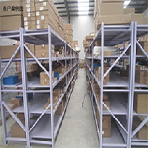 廣州某公司倉(cāng)庫(kù)中型貨架 廣州某公司倉(cāng)庫(kù)中型貨架