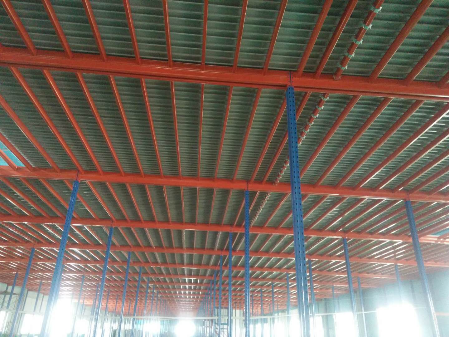 佛山某光電集團(tuán)閣樓平臺安裝 佛山某光電集團(tuán)閣樓平臺安裝